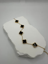 Load image into Gallery viewer, Clover bracelet
