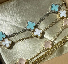 Load image into Gallery viewer, Mini Clover bracelet
