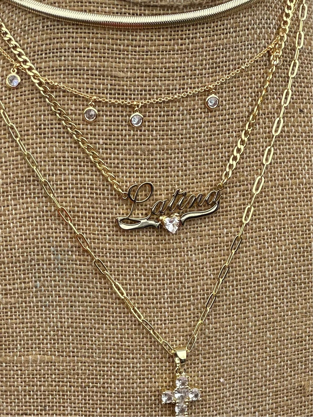 Latina Amada necklace